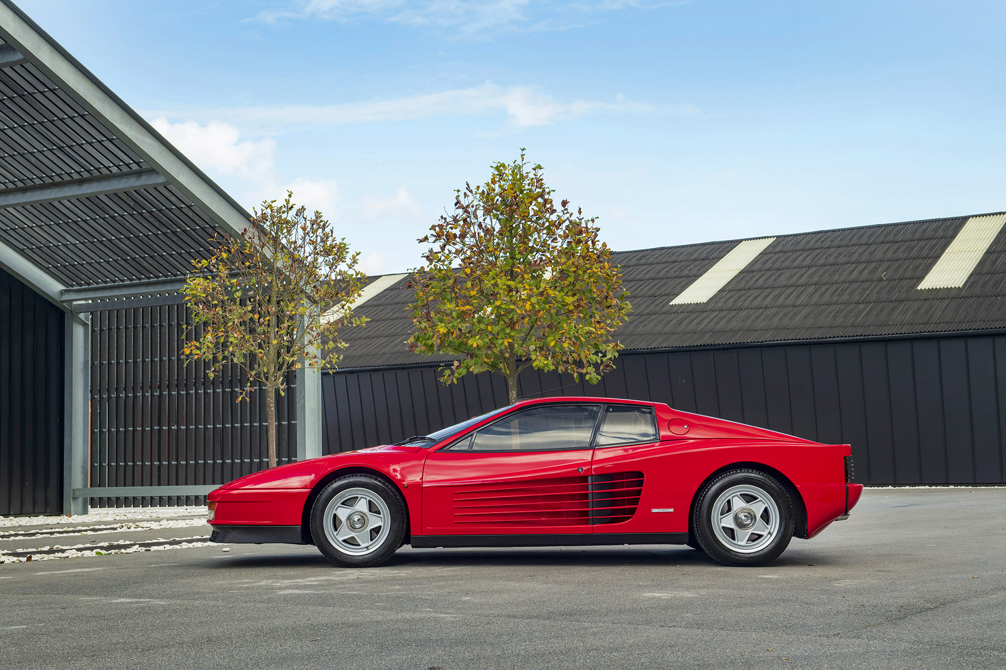 testarossa car price