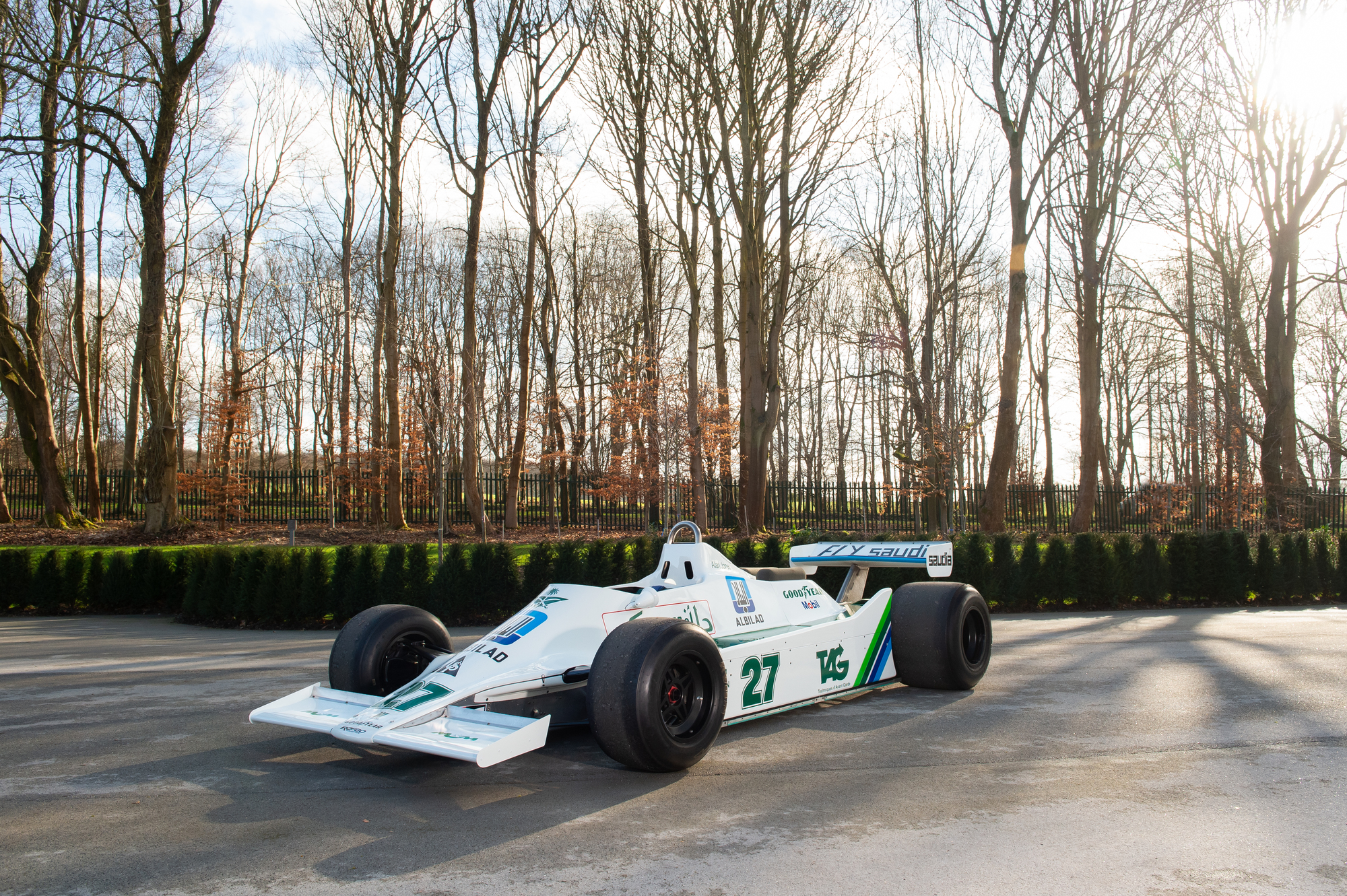 1979 Williams-Ford FW07 - chassis 01 - the first ever pole for 