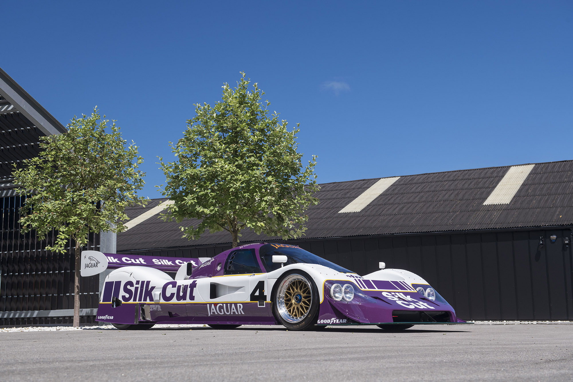 Jaguar xjr 11