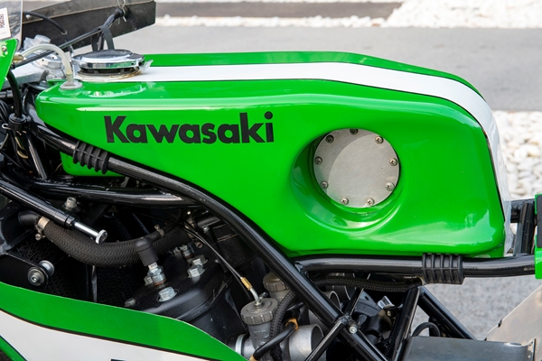Kawasaki 750 011.jpg