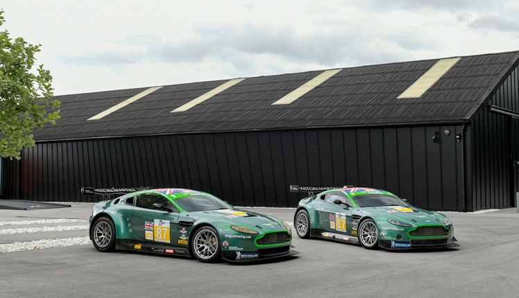 Aston Martin Group 017.jpg