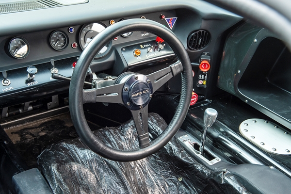 Ford GT40 002.jpg