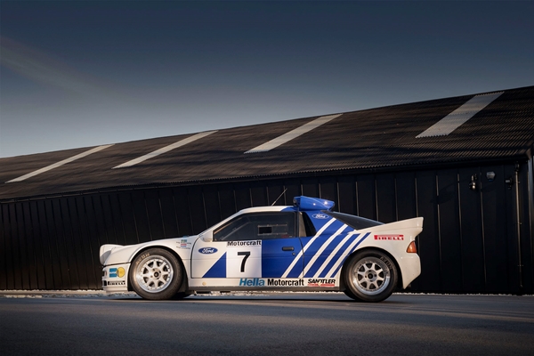 Ford RS 200 010.jpg